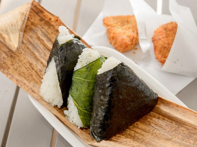 自慢のおむずびをぜひご賞味ください_香恋の館