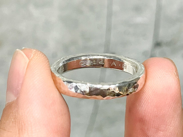 太めのリングにも、しっかりと刻印いたします!_Sou.jewelry stand