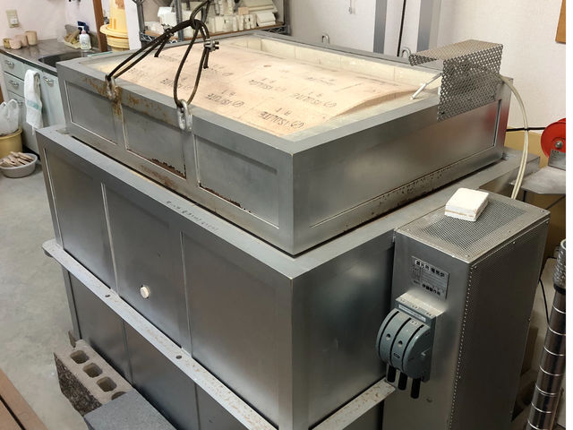 工房の電気窯_陶芸りんご工房