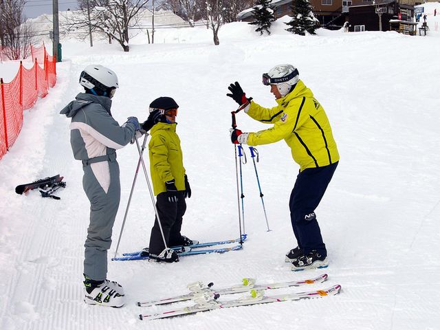 NISEKO EPIC SNOW SCHOOL