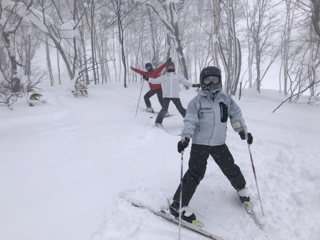 NISEKO EPIC SNOW SCHOOL