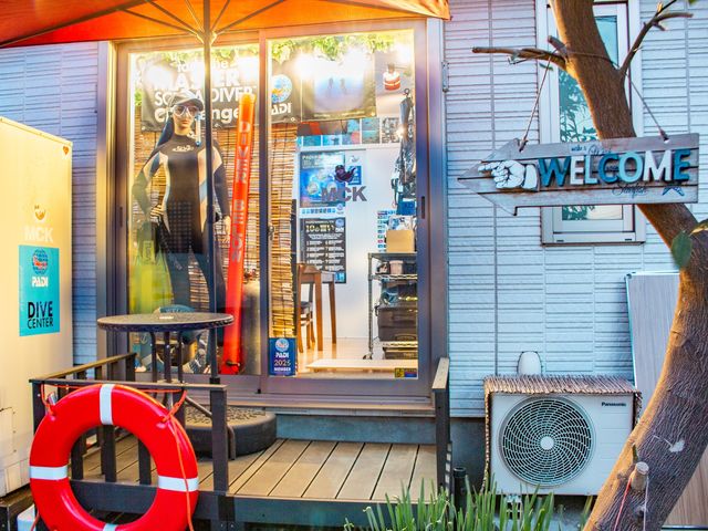 店舗の外観です。 シャッターが降りている時は定休日または海に出ています。_Marine Club Kawauso