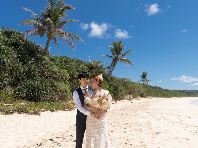 宮古島の海はもちろん綺麗ですが、緑との相性もバッチリで思い出に残る写真になること間違いありません。_宮渋Wedding