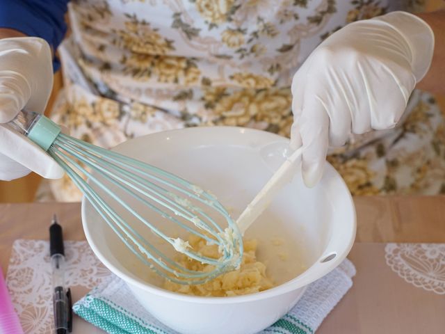 お菓子を作るように身近な材料で楽しみながらお作りいただけます_シンプルプラス