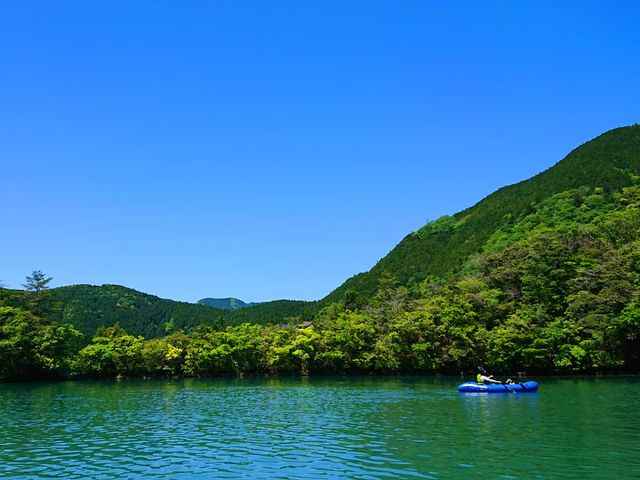 島田市川根町の笹間川ダム湖でカヤック体験_かわねのね
