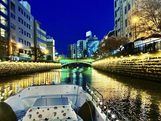 冬は名古屋で唯一、あったかいこたつに入ってのクルーズ体験!防寒も景色もバッチリ!_なごや×ふね×あそび