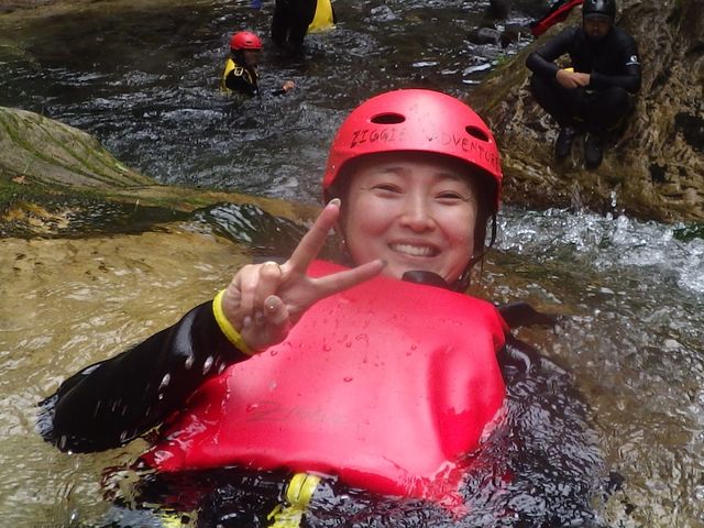 ziggiesのアクティビティーはワクワクドキドキがくせになる!(キャニオニング)_ZIGGIES ADVENTURE JAPAN