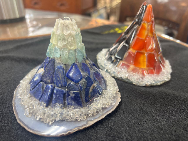 天然石で作る富士山_有限会社三晃貴石