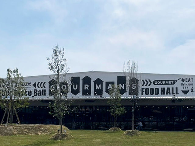 美食家の職人が集まる大空間のフードホール”Gourman's”_WHATAWON
