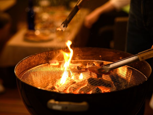 ♪炭火ならではの雰囲気♪
炭火でしか味わえない本格BBQ、最高の食材と素敵な思い出をどうぞ★_舞鶴公園 BBQ GARDEN