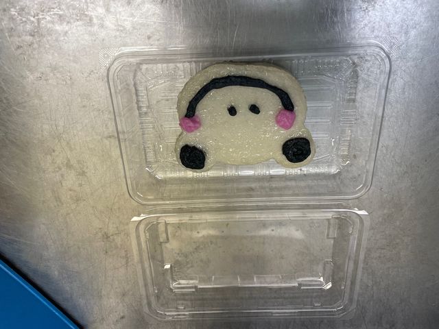 パンダに限らず、想像力を豊かに〜♪
「カエル」さん素敵でした!_丸双蒲鉾店