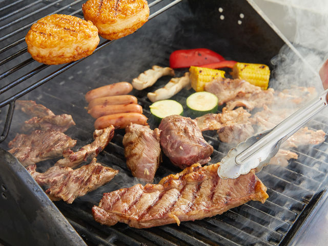 アメリカンガスグリルは厚めのお肉もジューシーに仕上がります_THE BBQ YARD GROVE HILLS NARITA