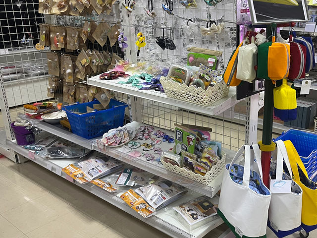 オシャレな小物や、食品サンプルなんかも
ございます!_sMALL★wORLD