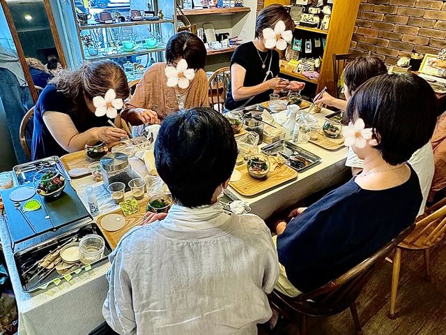 【湘南・横浜開催☆苔テラリウム教室】出張教室。カフェでのレッスン。_Vesmir 苔テラリウム