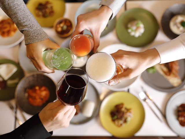 4名様以上のグループならディナーコース利用で飲み放題プランもご用意。(おひとり様毎2,500円追加)_都シティ大阪本町