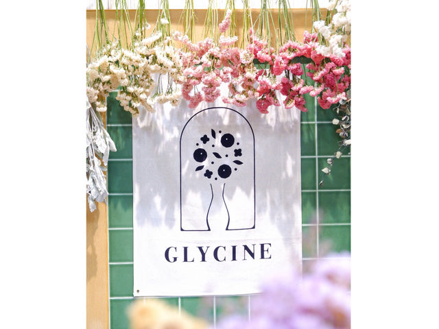 GLYCINE
