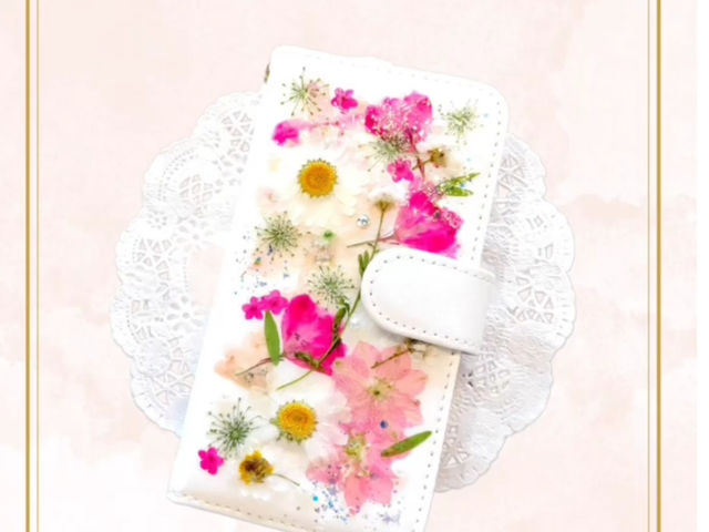 手帳型のスマホケースも作れます_LA FEE DES FLEURS