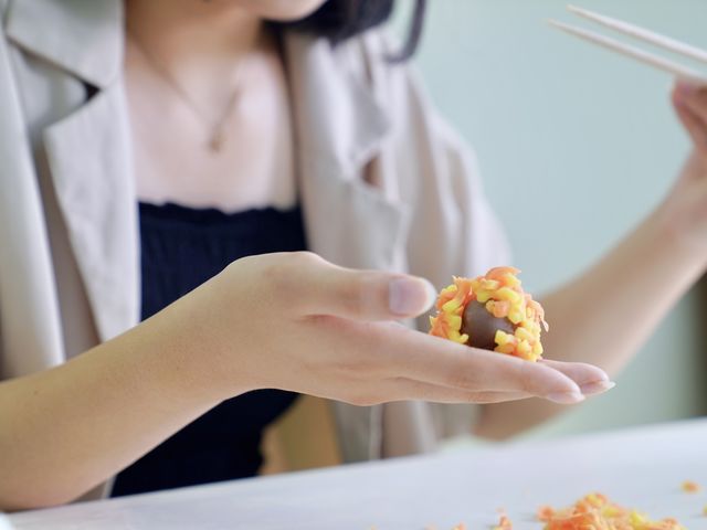 松江流アクティビティ「おせわさん」では、松江らしさを感じる文化体験が楽しめます。※予約制_カラコロ工房