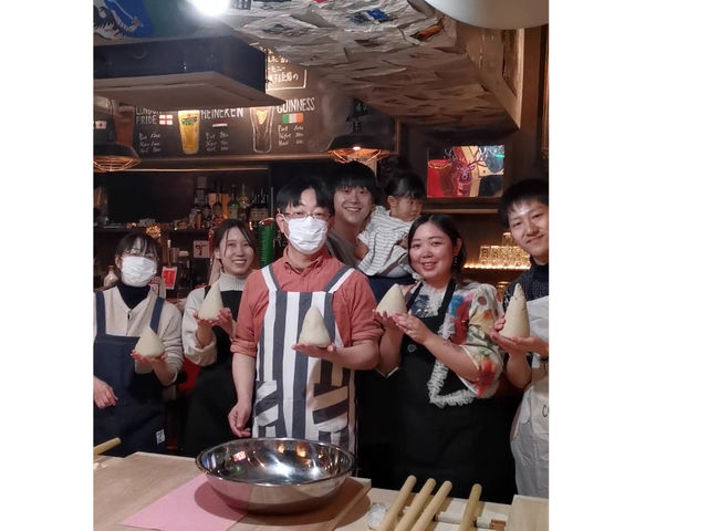 Irish Pub The Red Deerの楽しいお客様_蕎麦打ち体験教室赤鹿