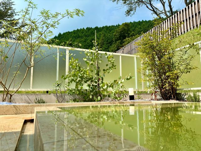 【龍神温泉・青蜂の湯】
露天風呂_南阿蘇ブルービーガーデン