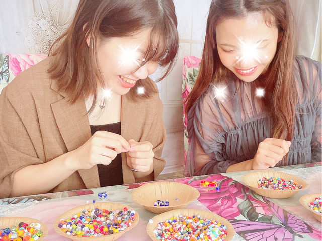 姫路城から車で20分程度。
観光の記念にアート体験はいかがですか?
ポーセラーツやベネチアンガラス、ガラス皿作りなどワクワクときめくレッスンでお待ちしています。_アトリエ HeartGarden