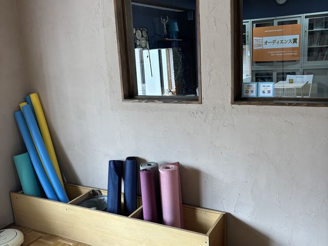 スタジオとカフェは隣通しの部屋_たじみ健康labo