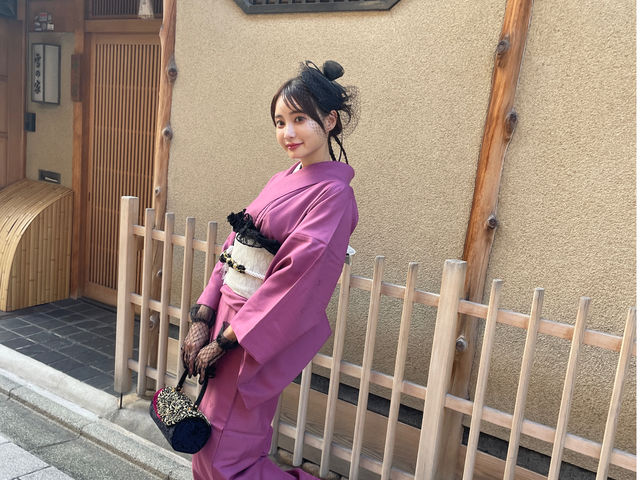 レース帽子と手袋、帯のレースをブラックで統一♪カバンと下駄がオシャレなベロア素材です♪コーディネートのご相談はお気軽にお申し付けください♪_京都着物レンタル ぱとぅ京都