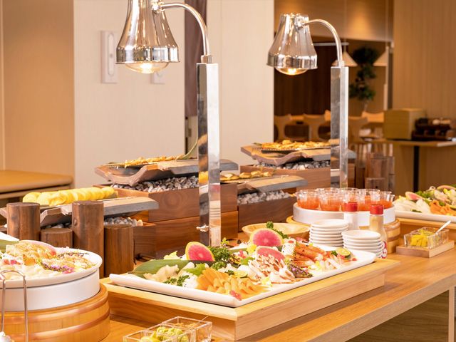 和洋様々なお料理をビュッフェスタイルでどうぞ_ホテルアマネク旭川