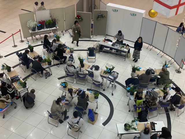イベントでのアレンジメントレッスン風景_フルーナ土浦教室