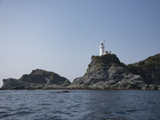 船からしか見れない景色をご堪能ください。_民宿 大岩