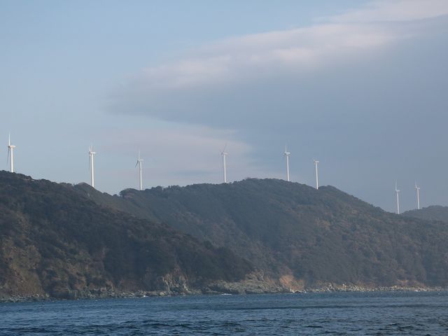 佐田岬半島は風車の半島でもあります。_民宿 大岩