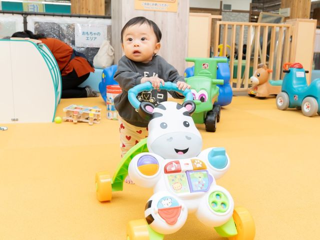 「ミルキッズプレイパーク」は2歳までのお子さま専用のエリアです!乳幼児の能力開発・知能発達を促進させる知育玩具を取り揃えております。_ファンタジーキッズリゾート北上尾