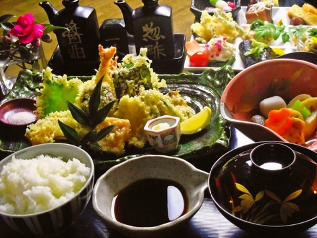 三瀬谷 大黒屋 松阪店の写真1