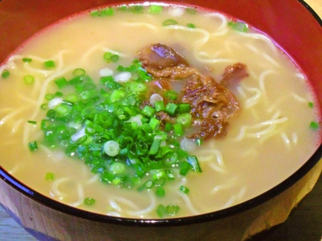 ぎょうざの舗 食 桃山店の写真1