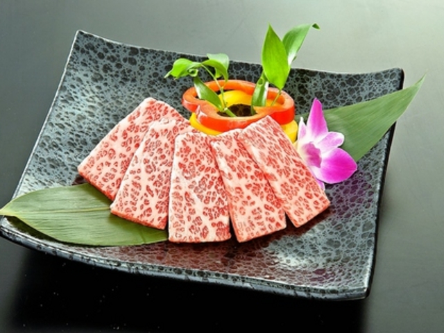 焼肉徳寿 藻岩店の写真1