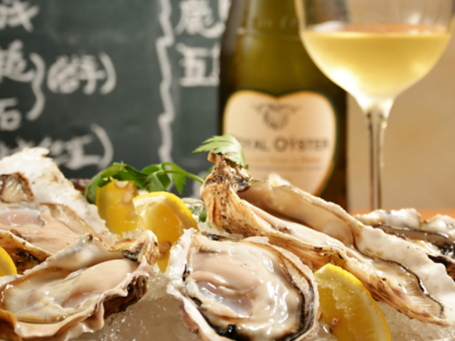 オイスターバー 海と月の写真1