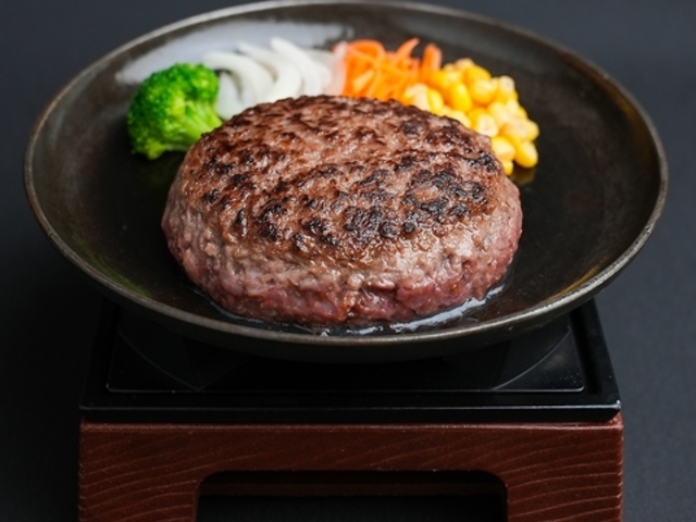 とろけるハンバーグ 福よし 中山駅前店の写真1