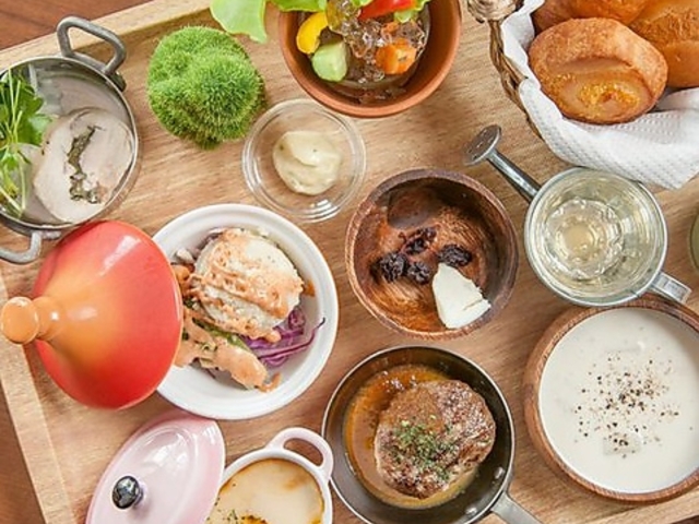 Cafe&Dining Re:voiceの写真1