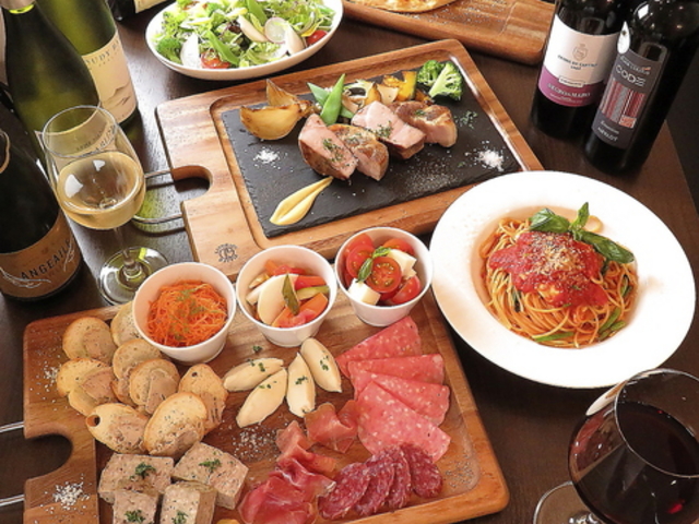 Cafe Dining MIYOSHIの写真1