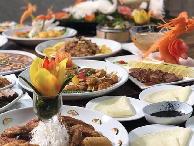 台湾料理 味鮮園 日進店の写真1