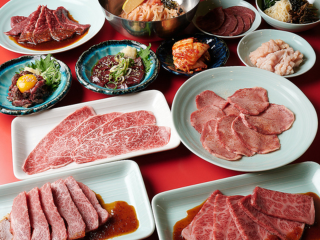 焼肉あらた 九条店の写真1