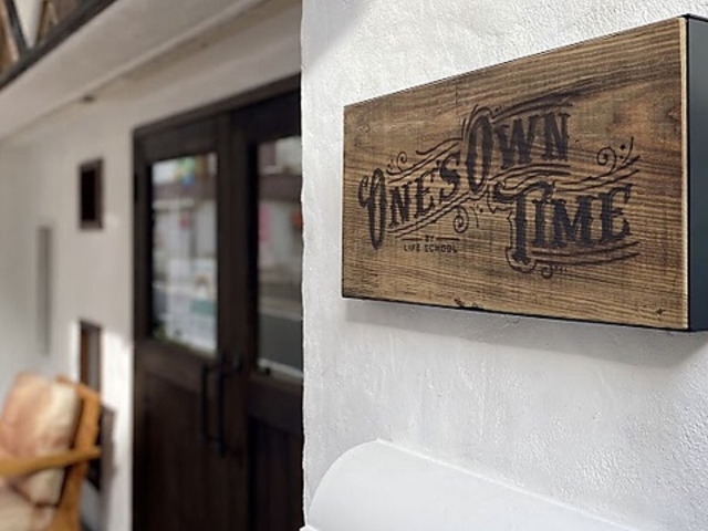 ONE'S OWN TIMEの写真1
