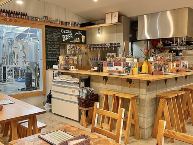 自家製クラフトビールと手作りソーセージ BREWPUB OZONE(ブリューパブ大曽根)の写真1