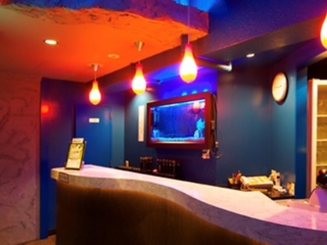 カラオケ フォーラム 本店の写真1