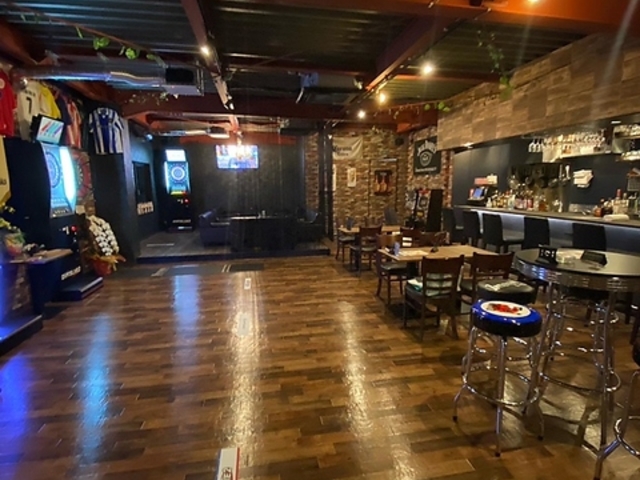 Dining Darts Bar Emirates エミレーツの写真1