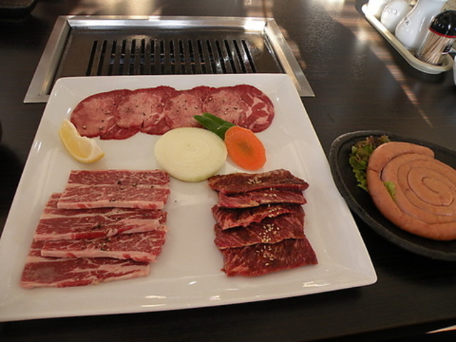 焼肉さるるんの写真1