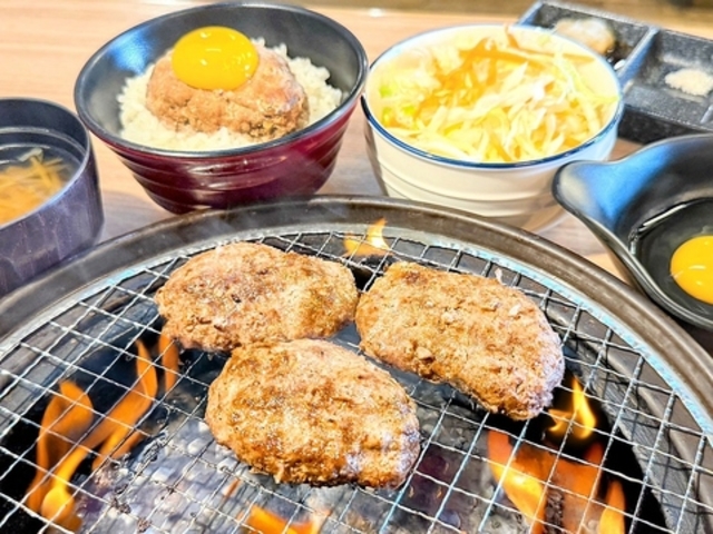 帯広直火焼和牛100%ハンバーグ食べ放題〜無限膳〜の写真1