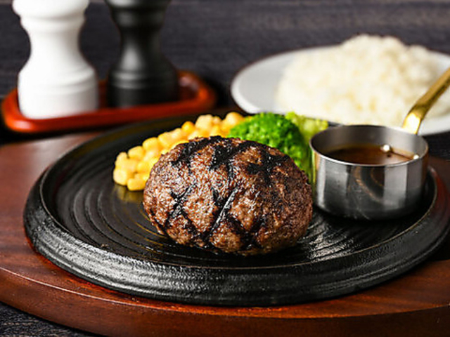 GRILL THE R グリル ザ アール 京成幕張本郷店の写真1