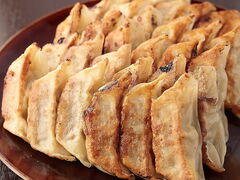 大衆ギョーザ酒場の写真1