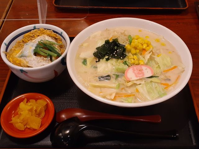 得得 名張店